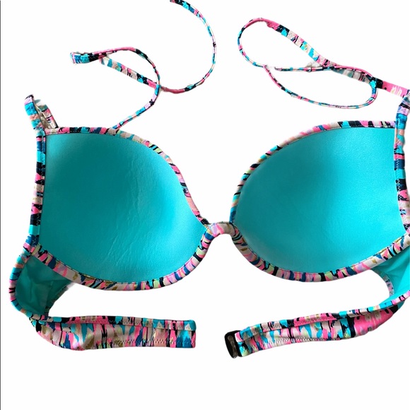 Shade & Shore Bikini Top - Picture 2 of 3